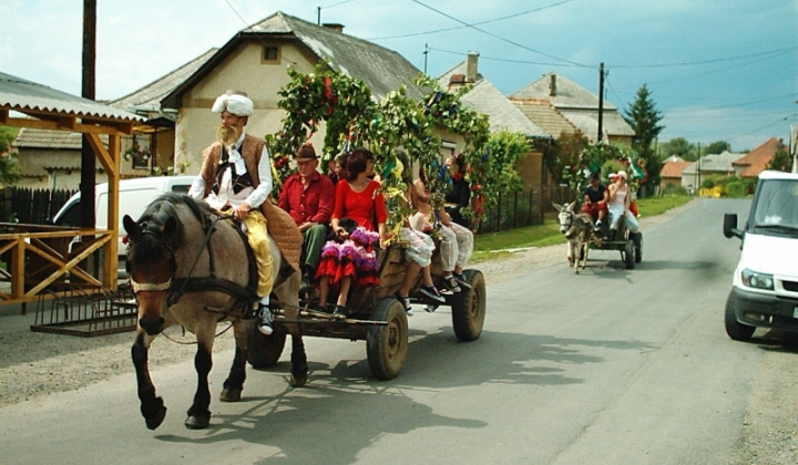 2. fotografia fotogalérie Partnerské obce / Sáta - foto